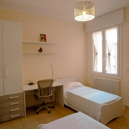 Zacconi 3 - Fiera Appartement *